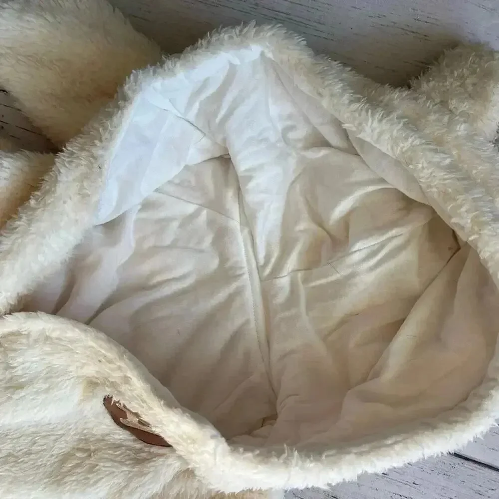 PatPat  gender neutral hyper-tactile fleece bear bunting Size 3-6 months